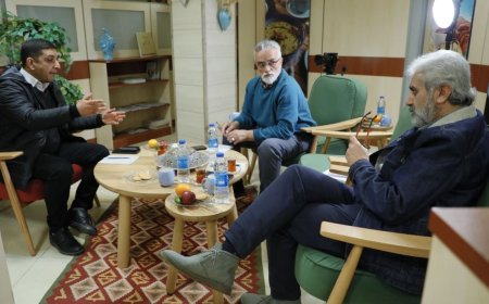راد قنبری: با داستایوفسکی به جزیره تنهایی می‌روم