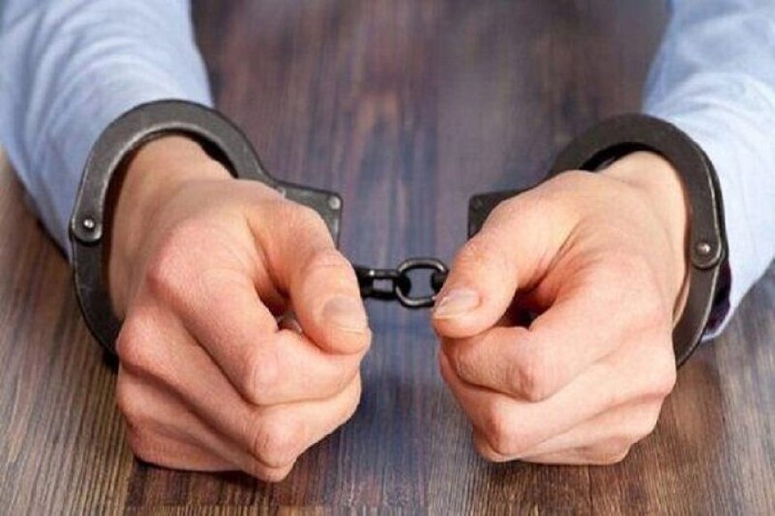 فالگیرها در یادمانهای تاریخی فارس به فال نحس خوردند