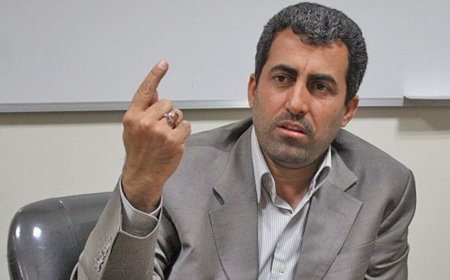 نماینده مجلس: با این وضعیت نرخ ارز باید نگران فضای جامعه باشیم