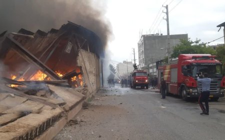 آتش‌سوزی گسترده انبار کالا در میدان مهارت شیراز
