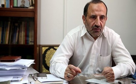 محمد خوش‌چهره: «اقتصاد» میدان شلغم‌فروشان شده است!