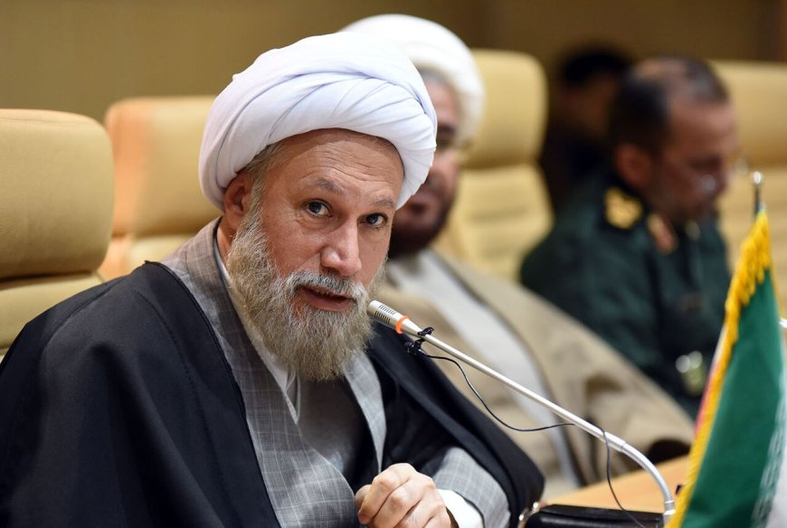 امام جمعه شیراز : فارس در فعالیت رسانه ای ضعیف است