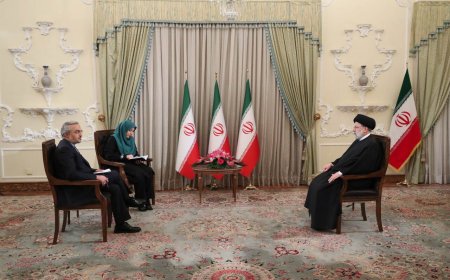 رئیسی گمان می‌کند ۵ سال از دولتش باقی‌مانده/ به رئیسی گزارش غلط می‌دهند
