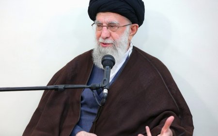 جمعی از قاریان قرآن عازم حج تمتع با رهبر انقلاب اسلامی دیدار کردند