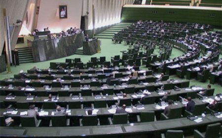 حسینی و عزیزی در راه بهارستان