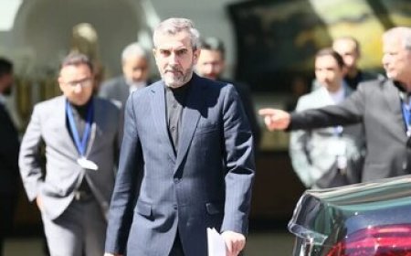 نگاهی به سوابق سرپرست جدید وزارت خارجه؛ سکان سیاست خارجی در اختیار چه کسی است؟