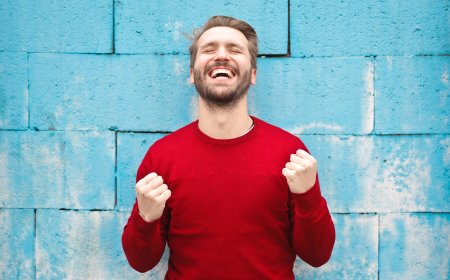 9 راهکار علمی برای شاد‌تر بودن