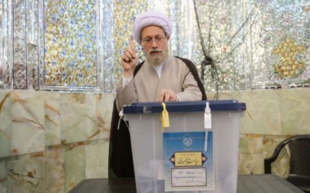نماینده ولی فقیه در فارس: امید به خلق حماسه ای دیگر داریم