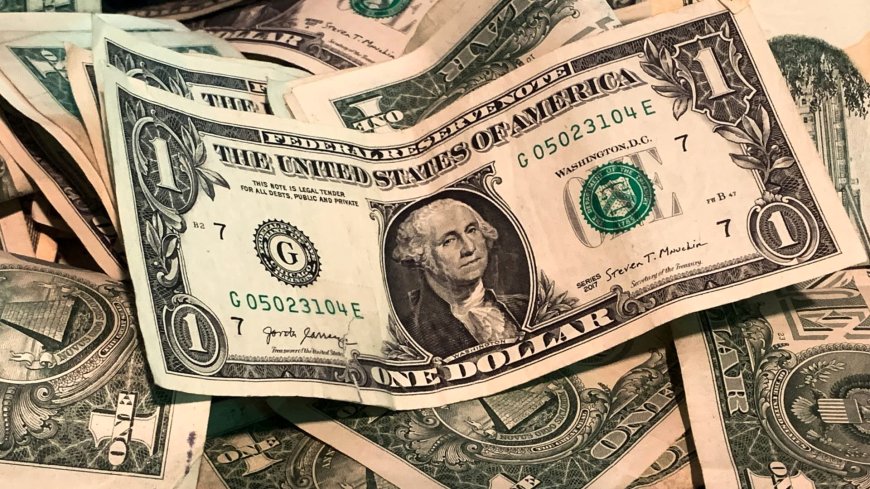 قیمت دلار با ریاست جمهوری کدام کاندیدا سقوط می‌کند؟