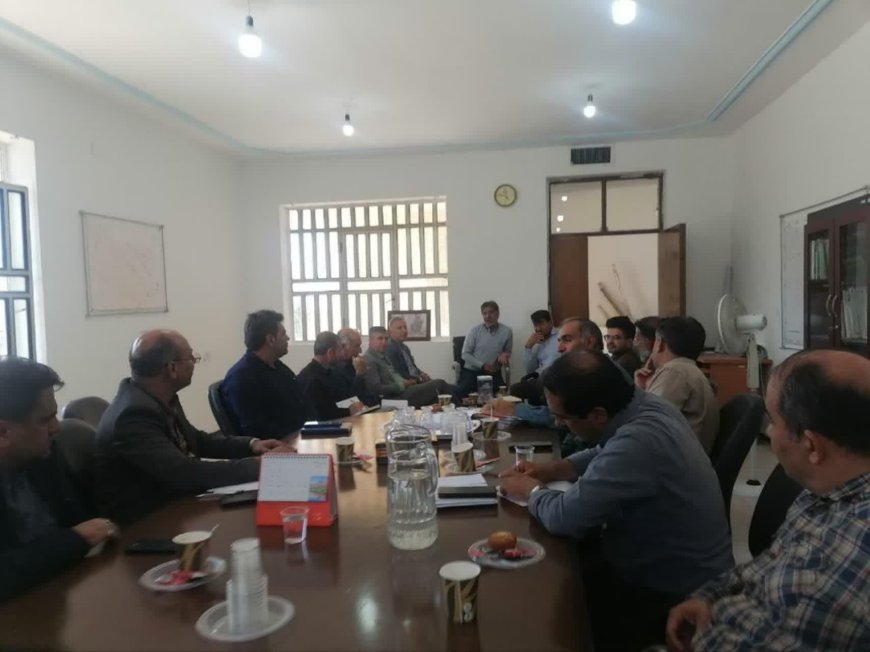 تعیین حریم دریاچه سد درود زن و جلوگیری از ورود سموم کشاورزی به آب دریاچه 