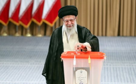 رهبر معظم انقلاب: مردم با همت بیشتر در مرحله دوم انتخابات، کار را تمام کنند