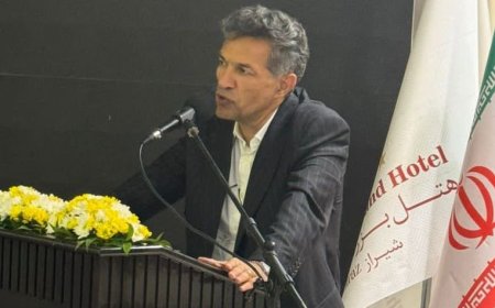 سید محمد حسین شفاعتیان تاکید کرد: تداوم تجلیل از بزرگان فرهنگ فارس درهتل چمران