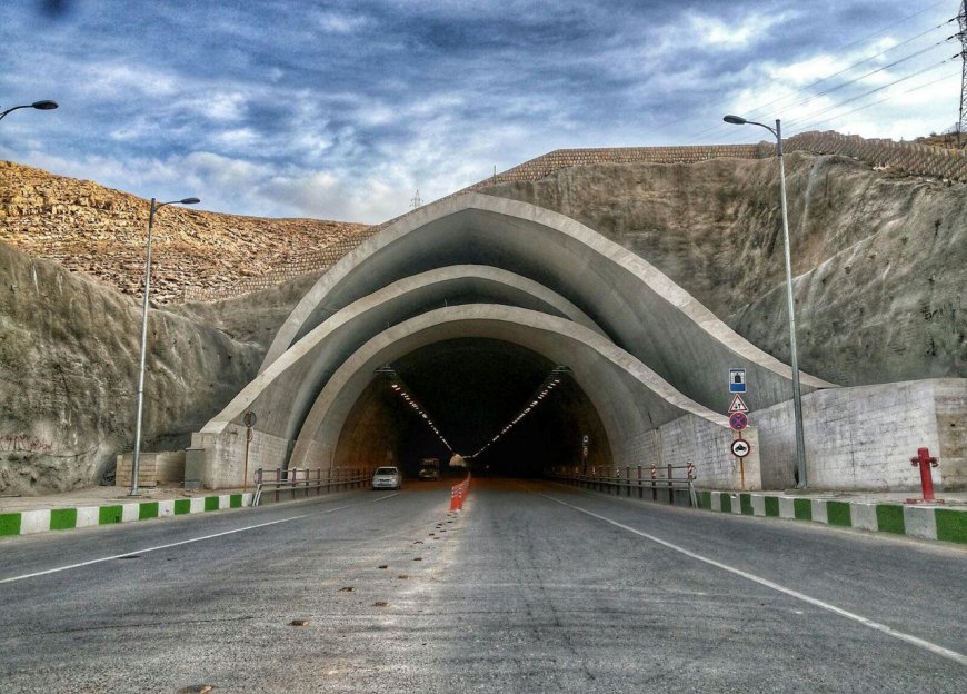 بلاتکلیفی یک تونل !