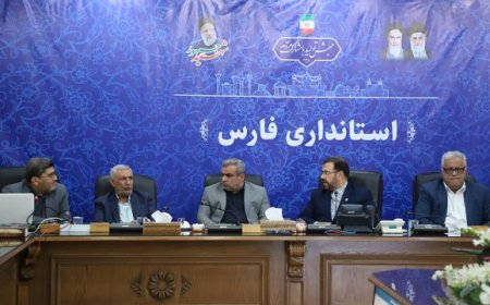 استاندار فارس : باید در مسیر علمی و درست برداشت آب از منابع زیر زمینی قرار گیریم