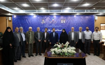 طفلی به نام شادی دیریست گم شده