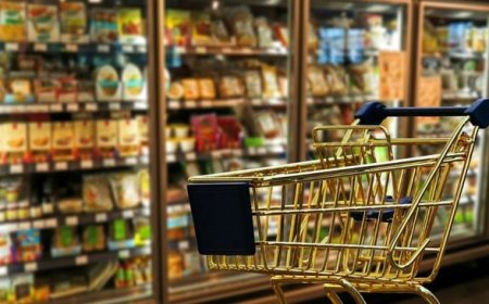 حذف برچسب قیمت در برخی فروشگاه‌های شیراز؛ به نام مردم به کام فروشندگان