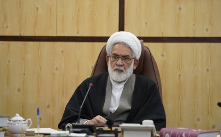 با کسانی که در فضای مجازی آب به آسیاب دشمن می‌ریزند، برخورد شدید خواهد شد