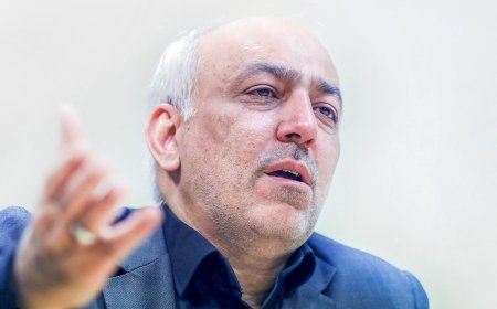 ادعای شکوری راد؛ گفتگوی پزشکیان با رهبر انقلاب درباره قانون حجاب؛ نمی‌توانم این قانون را اجرا کنم
