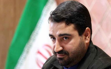 انتقاد تند مومن نسب از رفع فیلترینگ: خنجر به کمر انقلاب زدید! / سر فرمان امام‌تان را بریدید و به نیزه کردید