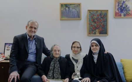 عکس صمیمی رییس جمهور با یک خانواده مسیحی
