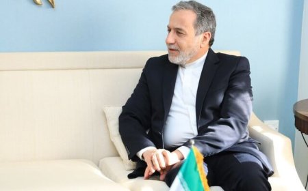 دیدار کوتاه عراقچی در امارات با همتای اماراتی