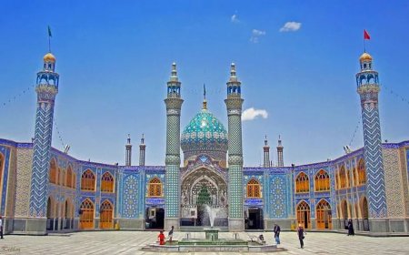 حادثه فرونشست زمین در امامزاده محمد هلال بن علی و نمایان شدن قبور 100 ساله