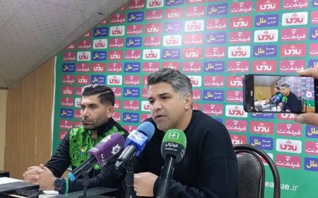 سرمربی فجر سپاسی: رفتار ناشایست بازیکن حریف باعث ایجاد حاشیه شد