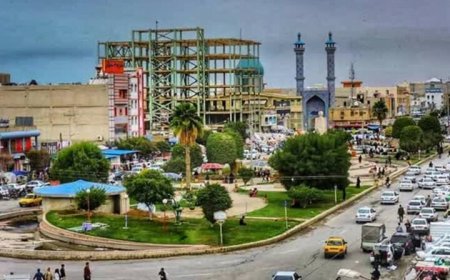 بازاریان گناوه مطالبات و خواسته‌های صنفی خود را با ارائه راهکار بیان کنند