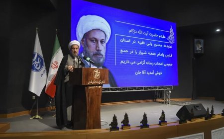 رسانه باید توانمندی کسب کند/ چارچوب نقد را به‌روزرسانی کنیم
