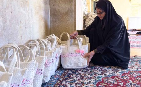 موهبت جشن تکلیف دختران باید بدرستی برای نوجوانان تببین شود