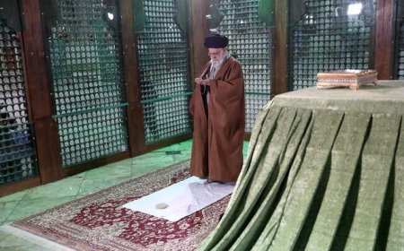 حضور رهبر انقلاب در حرم امام و گلزار شهدا