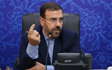 استاندار فارس:قرآن برای تمام امور زندگی و تمام شئونات بشر برنامه دارد