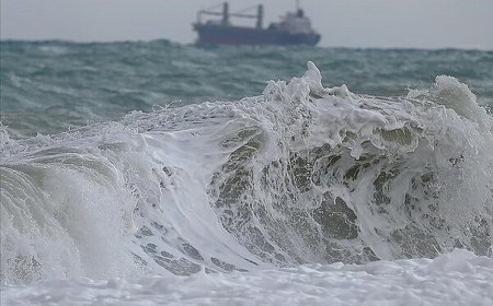 اختلال در تردد و فعالیت‌های دریایی خلیج فارس و تنگه هرمز