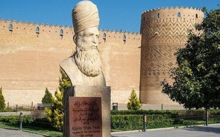 فیلم| مقبره کریمخان زند گلباران شد