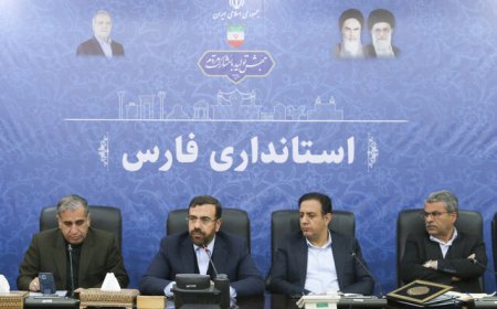 استاندار فارس: جوان‌گرایی مورد توجه دولت وفاق است