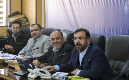 استاندار فارس: ماه رمضان و نوروز باید بهانه‌ای برای ایجاد نشاط در جامعه باشد