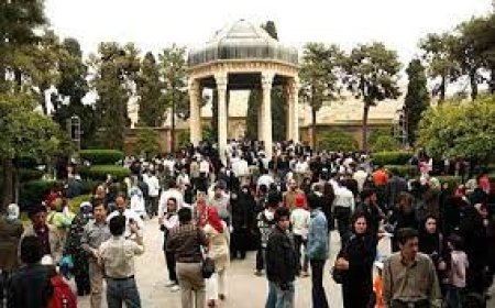   رویدادهای فرهنگی نوروزی به بازتعریف هویت فرهنگی شیراز و ارتقاء تجربه گردشگران کمک می‌کند