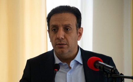 تکریم میهمانان نوروزی در سال ۹۸ و پس از پایان سیل شیراز از سوی روزنامه خبرجنوب ، جلوه ای از پویش بنی آدم