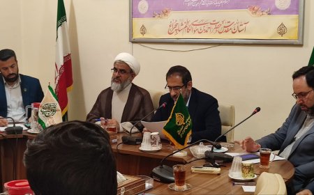 حرم شاهچراغ(ع) میزبان یک میلیون زائر و توزیع ۸۰۰۰ محصول فرهنگی در نوروز
