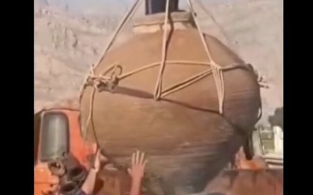 مدیرکل میراث فرهنگی فارس: خمره کشف شده در ارسنجان به مجموعه تخت جمشید منتقل شد