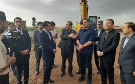 بازدید معاون علمی و فناوری رییس جمهور از یک شرکت دانش بنیان در اهواز