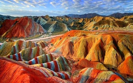 هشدار یک هنرمند درباره فروش خاک هرمز