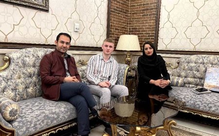 از مسکو تا شیراز؛ فارسی به روایت یک غریبه آشنا