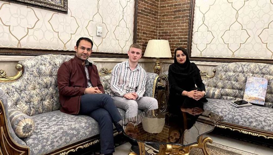 از مسکو تا شیراز؛ فارسی به روایت یک غریبه آشنا