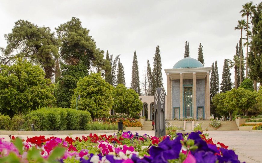 پژوهشگر سعدی‌شناس: سعدی انسان را به درنگ در خویشتن دعوت می‌کند