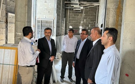 بازدید فرماندار از بزرگ‌ترین مرکز جامع سلامت استان فارس