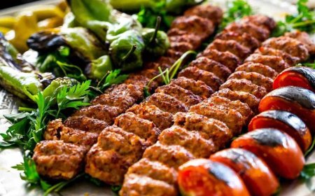 چرا باید هویت‌مان را از دل دیزی و دود کباب بیرون بکشیم؟