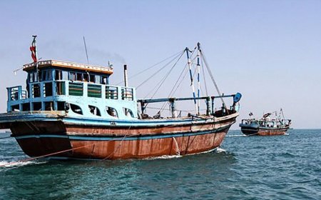 طرح جابه‌جایی لنج‌های صیادی در بندر دیر آغاز شد