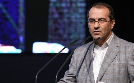 معاون رییس جمهور و رییس سازمان اداری و استخدامی کشور در سفر به فارس: نظام اداری کشور هزینه‌بر شده است
