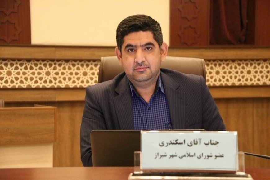 عضو شورای شهر: روابط‌ عمومی‌ها باید به مرکز تصمیم‌سازی سازمان‌ها وارد شوند